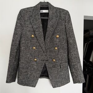 Zara Black and White houndstooth Blazer with Gold Buttons size XS